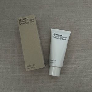 The Body Exfoliator Necessaire full size